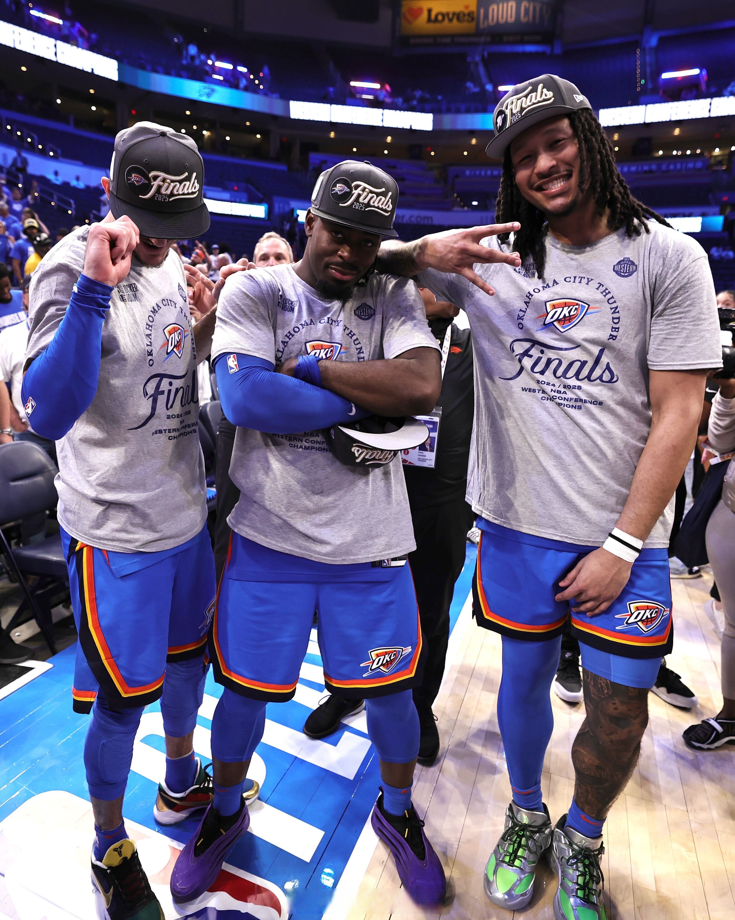 kaiyun官网-俄克拉荷马雷霆赛后内部沟通，志在NBA常规赛名次提升，气氛紧张，阵容厚度经受考验的简单介绍