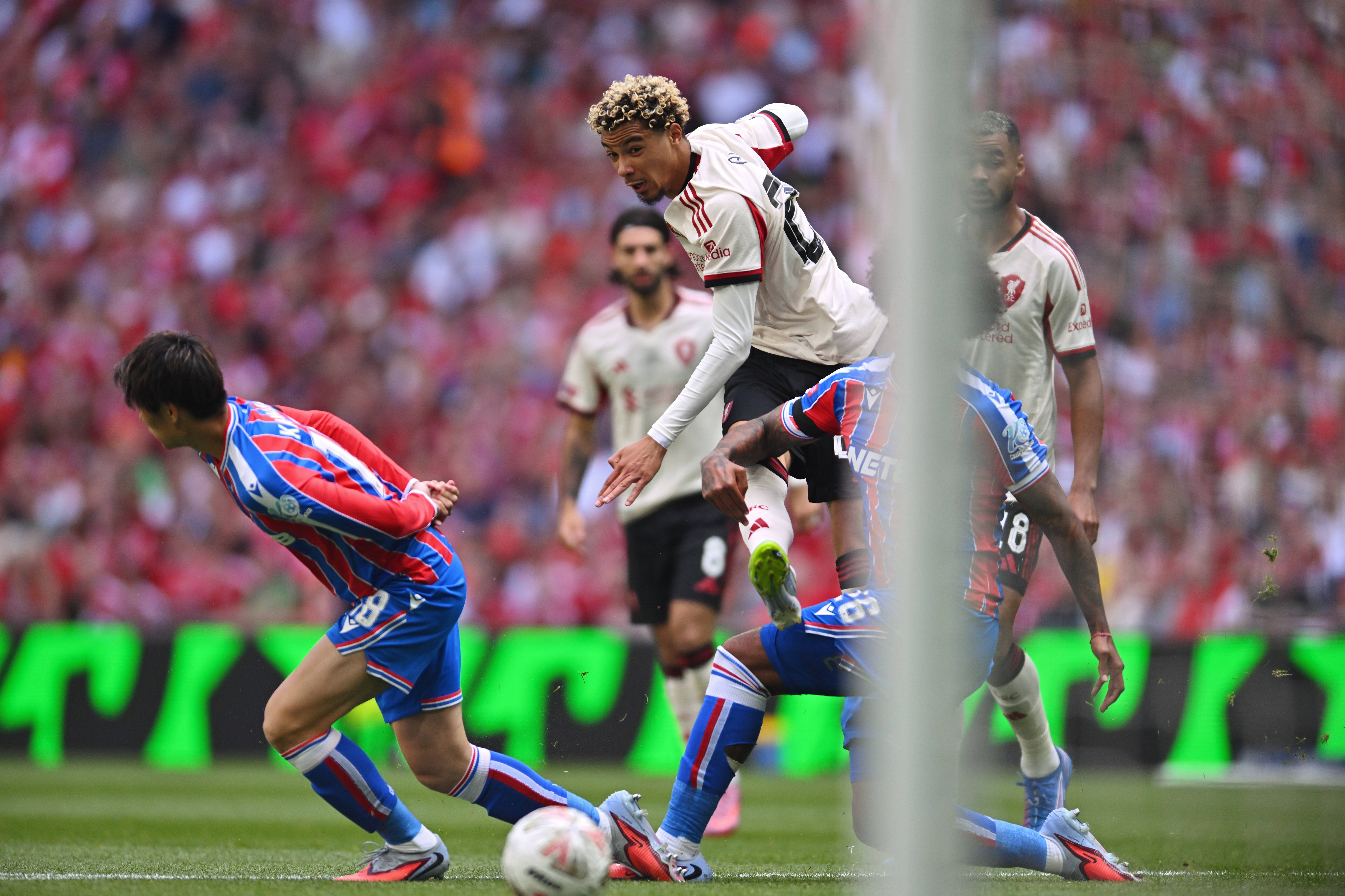 开云注册-赛前社区盾传出新动向，利物浦调整名单，管理层表态——目标明确，球探报告显示潜力的简单介绍